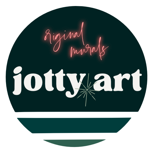 Logo jotty.art original Murals. Kreis im mid century style in petrol, weißer Name und Neonschrift in rosa